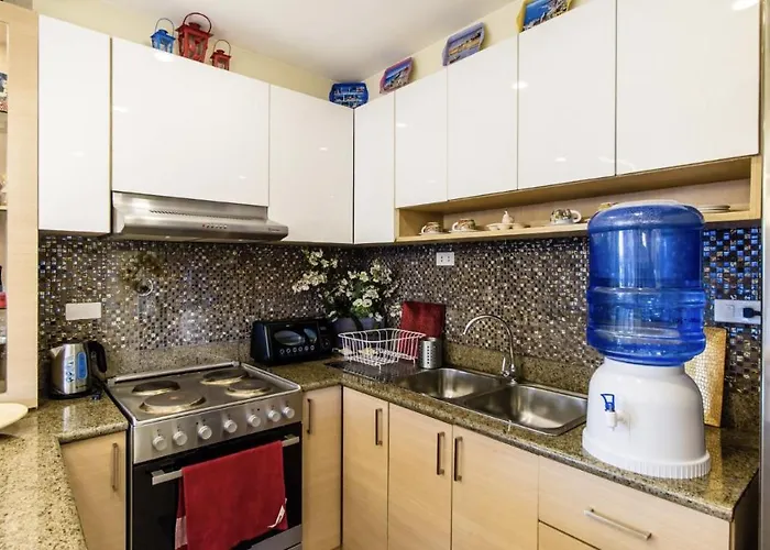 Grand Apartment Near Bgc