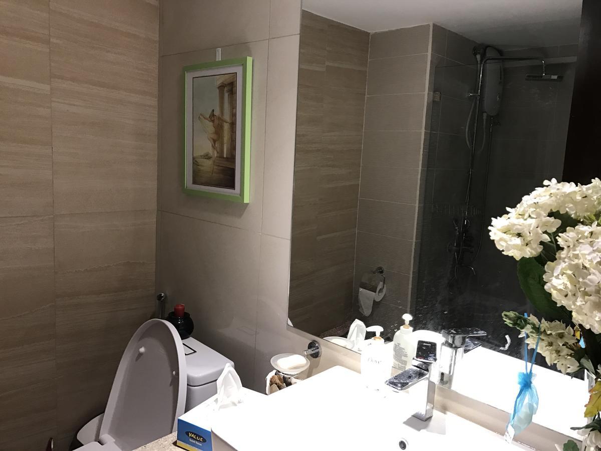Apartment Grand Near Bgc *